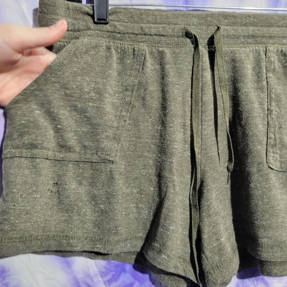 Athletic Works Women's Navy Green Drawstring Shorts Size L(12-14) - Picture 5 of 9